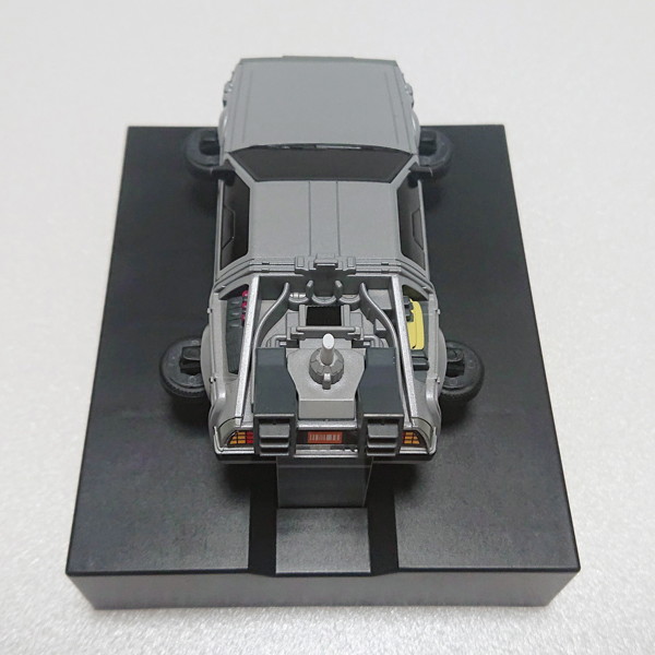 フローティングモデル バックトゥザフューチャー2 タイムマシン