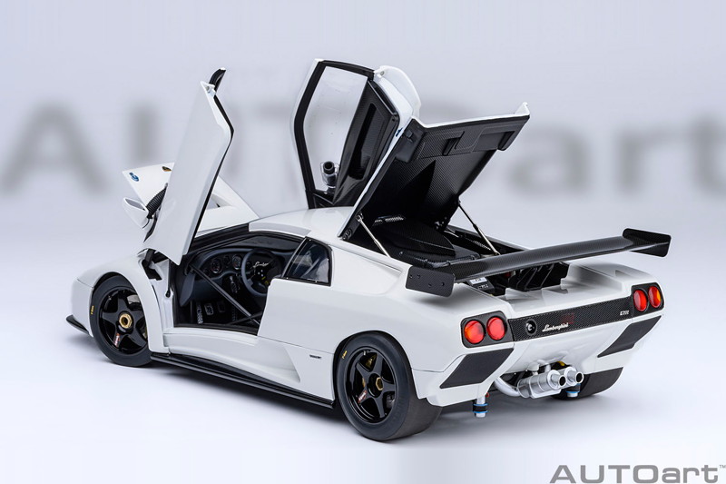 ランボルギーニ ディアブロ GTR (ホワイト) ランボルギーニ ディアブロ GTR (ホワイト)