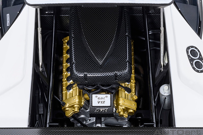 ランボルギーニ ディアブロ GTR (ホワイト) ランボルギーニ ディアブロ GTR (ホワイト)