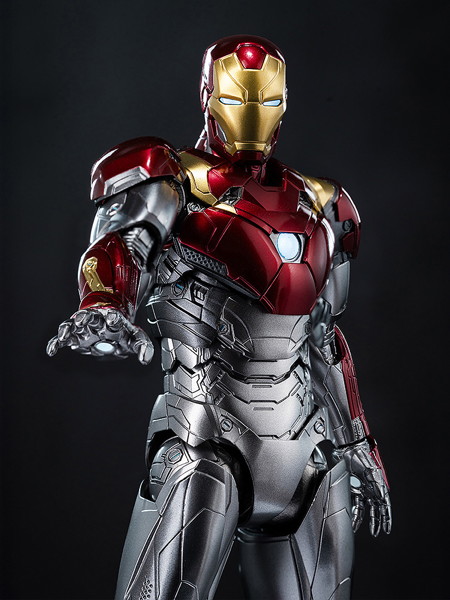 DLX アイアンマン・マーク47 スパイダーマン:ホームカミング