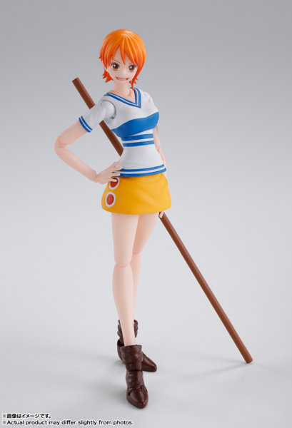S.H.Figuarts ナミ -冒険の夜明け- ONE PIECE