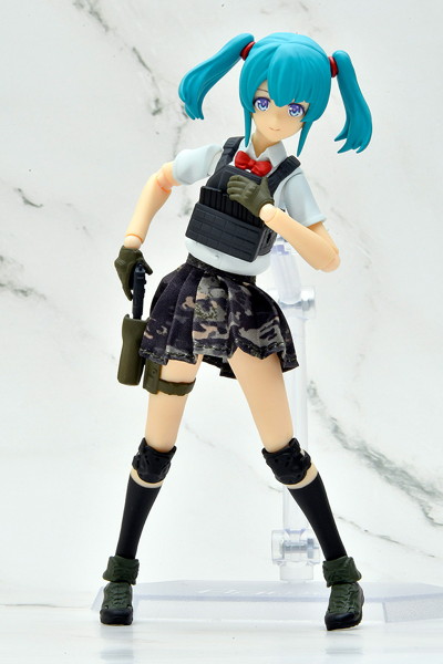 figma 武装JKバリアントD2 コード:URBEX リトルアーモリー
