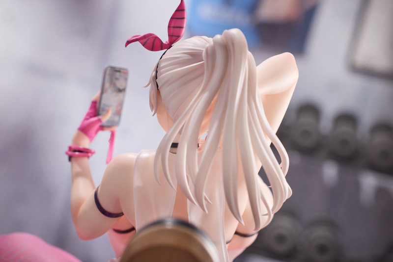 今日は胸トレ！ illustration by RST