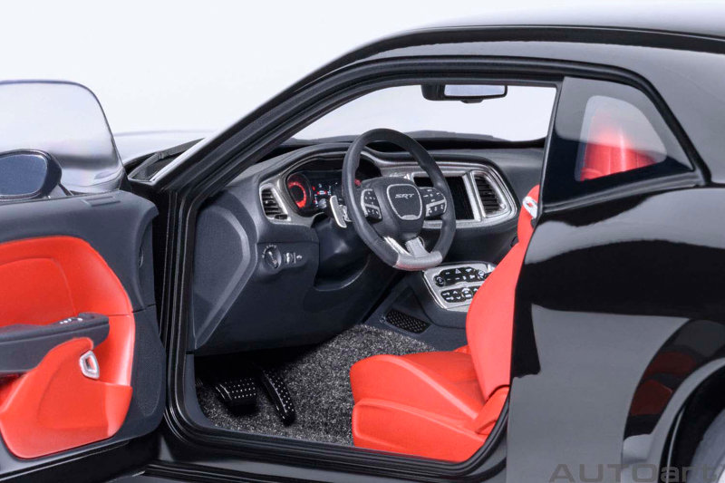 ダッジ チャレンジャー SRT スーパー ストック 2023 (ブラック <PITCH BLACK>) ダッジ チャレンジャー SRT スーパー ストック 2023 (ブラック <PITCH BLACK>)