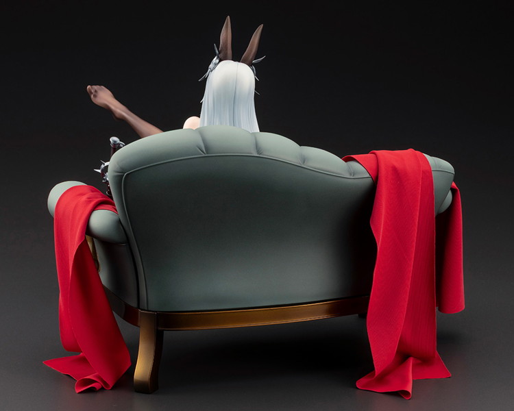 フリッツ・ルメイ Schwarzes Kaninchen Ver. アズールレーン