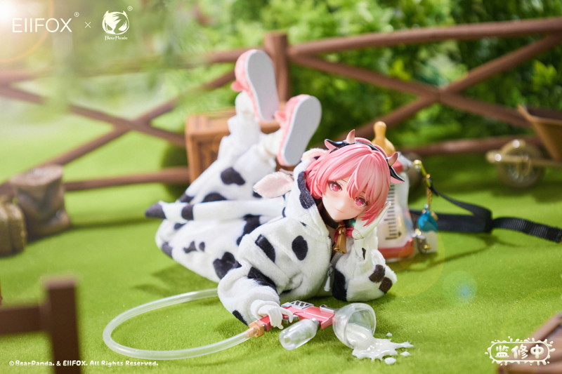 Bear Panda x EIIFOX 乳牛 MOMO 完成品アクションフィギュア