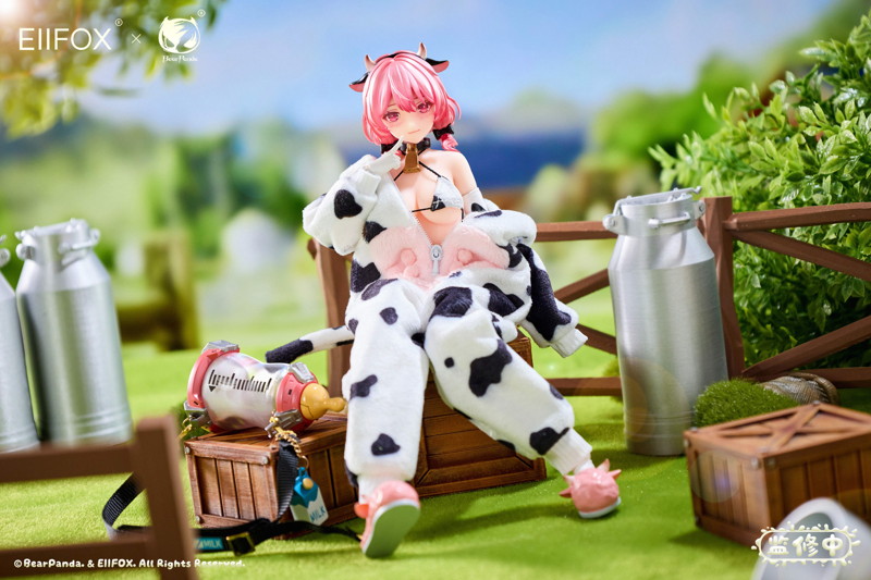 Bear Panda x EIIFOX 乳牛 MOMO 完成品アクションフィギュア