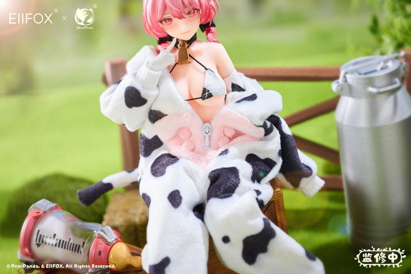 Bear Panda x EIIFOX 乳牛 MOMO 完成品アクションフィギュア