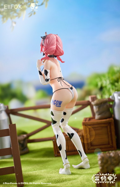 Bear Panda x EIIFOX 乳牛 MOMO 完成品アクションフィギュア