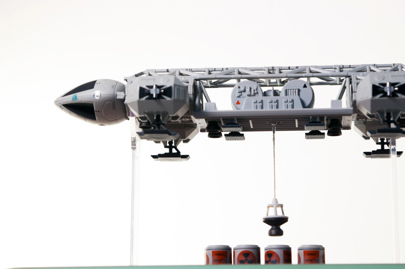 イーグルトランスポーター貨物ポッド装備形態 塗装済み完成品 ダイキャストモデル Space 1999