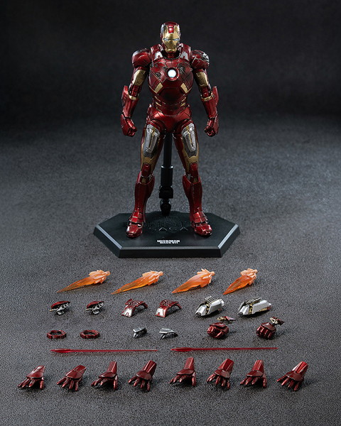 DLX アイアンマン・マーク7（バトルダメージ） Marvel Studios’ The Infinity Saga （マーベル・スタジオの『インフィニティ・サーガ』）