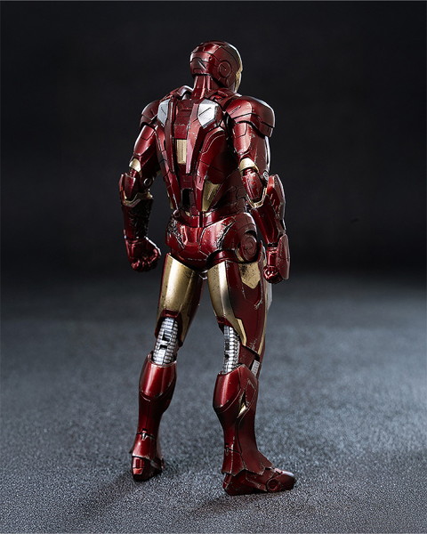 DLX アイアンマン・マーク7（バトルダメージ） Marvel Studios’ The Infinity Saga （マーベル・スタジオの『インフィニティ・サーガ』）