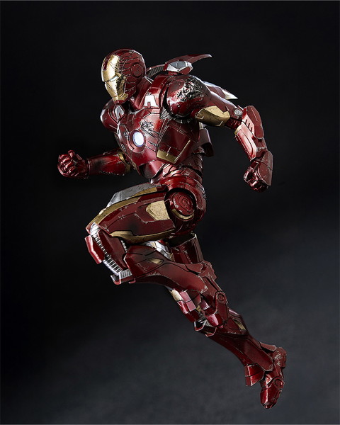 DLX アイアンマン・マーク7（バトルダメージ） Marvel Studios’ The Infinity Saga （マーベル・スタジオの『インフィニティ・サーガ』）