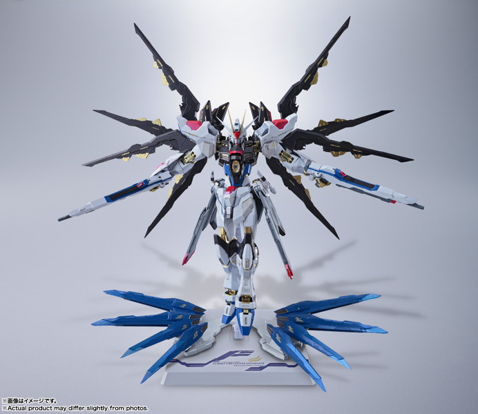 METAL BUILD ストライクフリーダムガンダム ＜リバイバル版＞ 機動戦士ガンダムSEED DESTINY