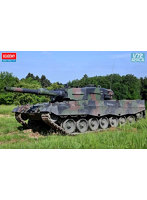 13428 1/72 レオパルド2A4