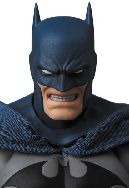 MAFEX BATMAN （HUSH Ver.）