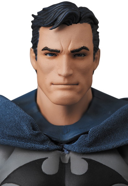 MAFEX BATMAN （HUSH Ver.）