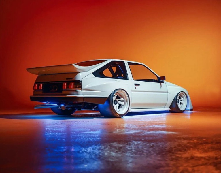 トヨタ スプリンター トレノ AE86 Khyzyl Saleem （ホワイト）