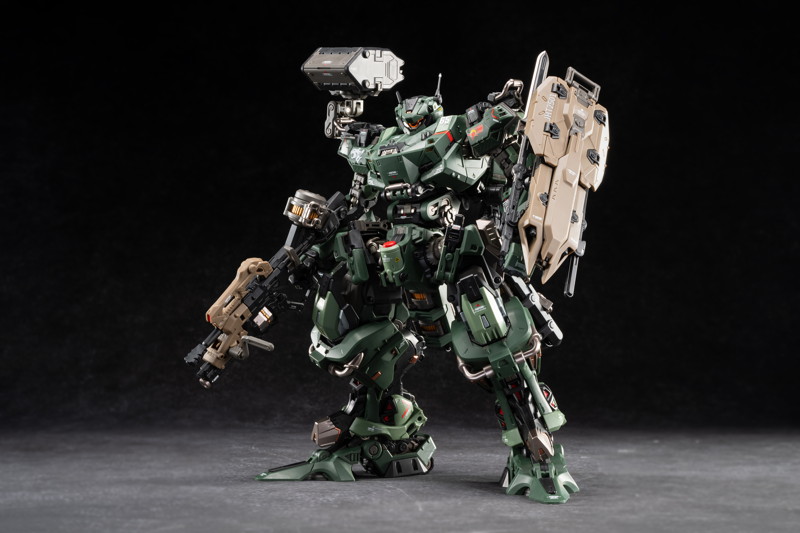 MNP-CR02A 忠勇級 高可動プラモデル 六五式・戟虎II型・突撃型
