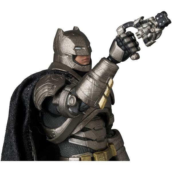 MAFEX ARMORED BATMAN Ver.1.5（BATMAN V SUPERMAN: DAWN OF JUSTICE）