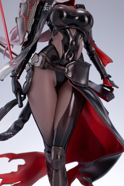 紅蓮:ブラックシャドウ 勝利の女神:NIKKE