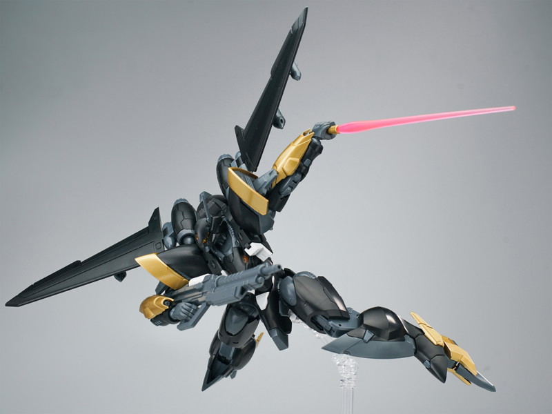SHEIK MAINLAND ULTRA ACTION TROOPERシリーズ 雲雀（ひばり） 1/144スケール プラスチックモデルキット ブラック×ゴールドVer.