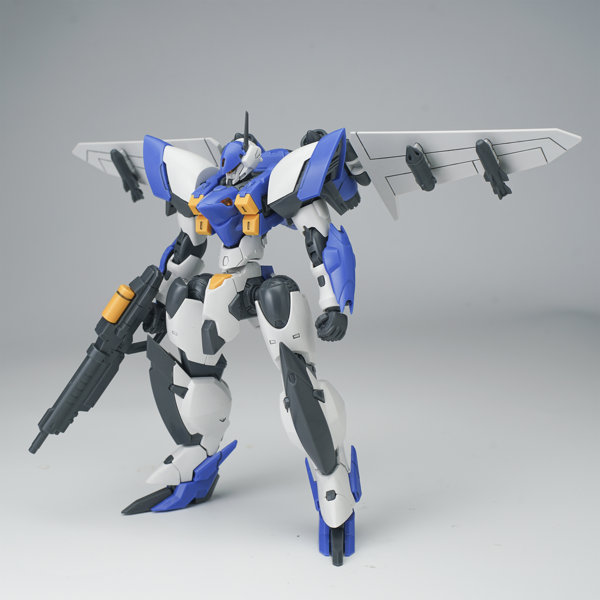 SHEIK MAINLAND ULTRA ACTION TROOPERシリーズ 雲雀（ひばり） 1/144スケール プラスチックモデルキット ブルー×ホワイトVer.