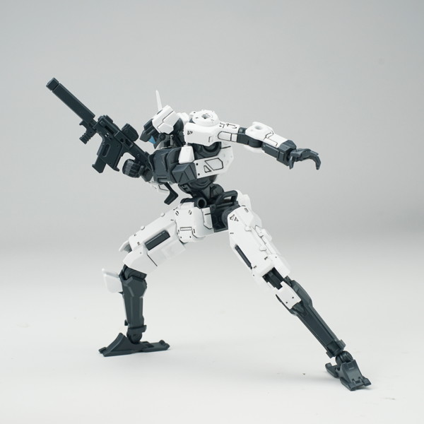 SHEIK MAINLAND 3 min project（スリーミニッツプロジェクト）シリーズ FENRIR（フェンリル） 1/18スケールプラスチックモデルキット（ホワイト）