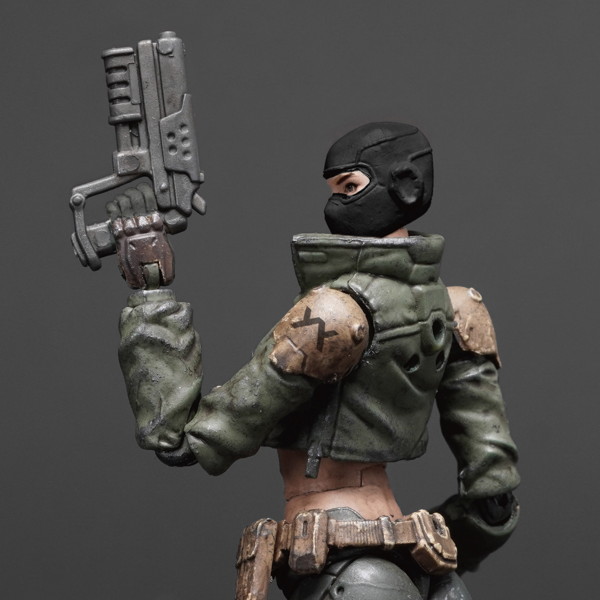 002_TOYS ALLIANCE LIMITED アシッドレイン 1/18スケール FAV-A148 イオス・ハッサー