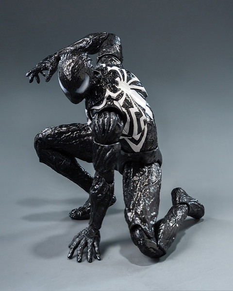 DLX スパイダーマン シンビオート・スーツ（ピーター・パーカー）通常版 Marvel’s Spider-Man 2