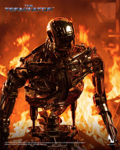 INART『ターミネーター』T-800 エンドスケルトン コレクティブルフィギュア