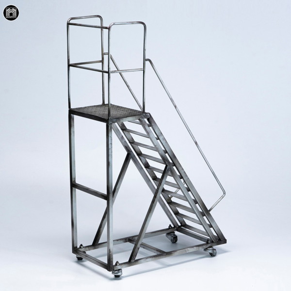 MMMトイズ 1/6 移動式作業用プラットフォームラダー
