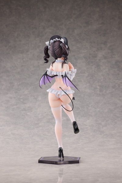 紫乃 Illustrated by RIKO