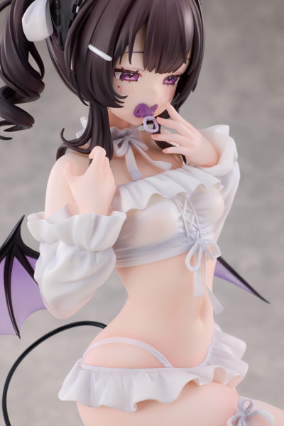 紫乃 Illustrated by RIKO
