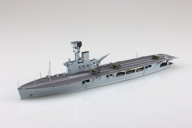 1/700 ウォーターライン 英国海軍 航空母艦 ハーミーズ 【No.716】