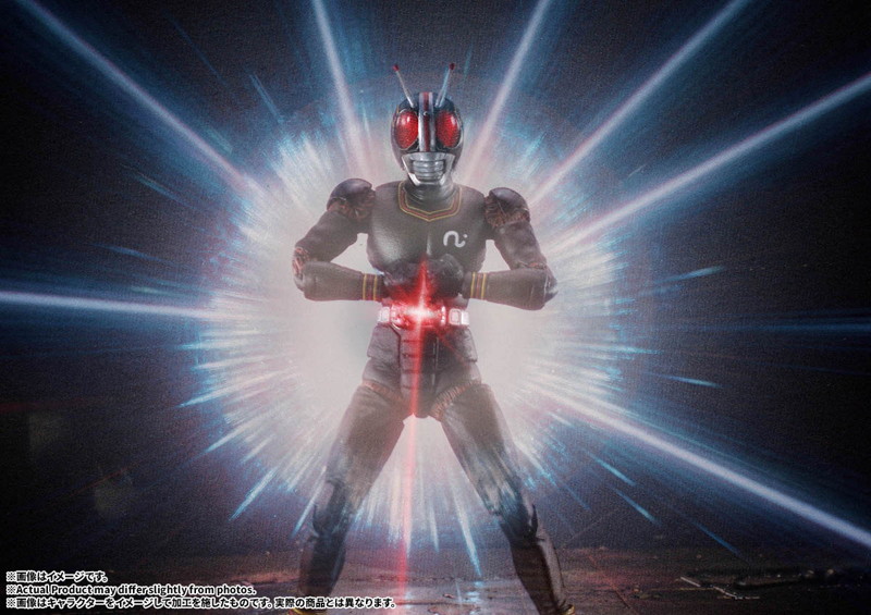 S.H.Figuarts（真骨彫製法） 仮面ライダーBLACK キングストーンフラッシュエディション（初回限定台座付...