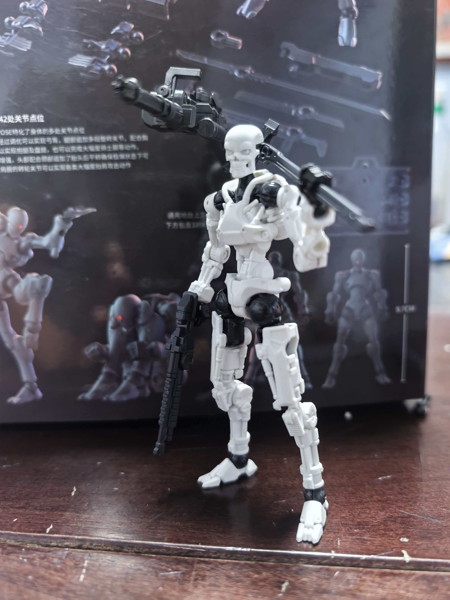 SHEIK MAINLAND 3 min projectシリーズ ゼンティネル 1/18スケールプラスチックモデルキット（ホワイト）