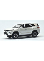 トヨタ フォーチュナー Qグレード 2023 プラチナホワイトパール RHD
