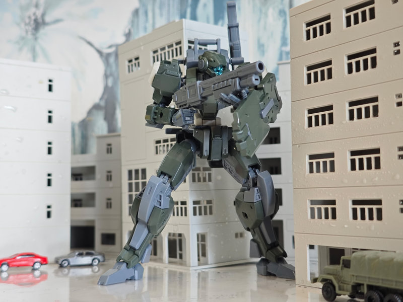 SHEIK MAINLAND ULTRA ACTION TROOPERシリーズ V-gilante（ヴィジラント） 1/144スケールプラスチックモデルキット（グリーン）