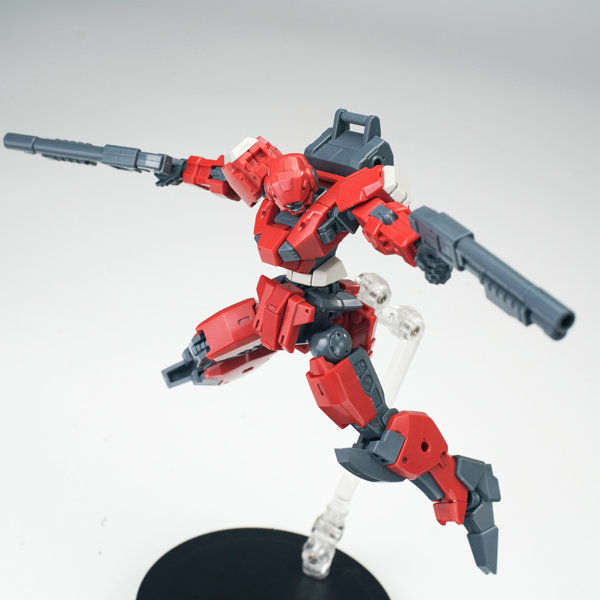 SHEIK MAINLAND ULTRA ACTION TROOPERシリーズ V-gilante（ヴィジラント） 1/144スケールプラスチックモデルキット（レッド）