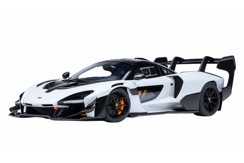 マクラーレン セナ GTR （メタリック・ホワイト） 36,608円