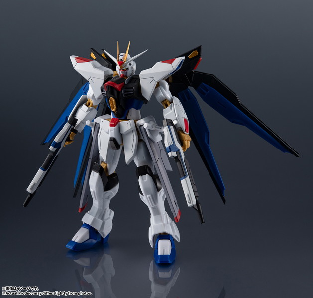 GUNDAM UNIVERSE ZGMF-X20A STRIKE FREEDOM GUNDAM RENEWAL 機動戦士ガンダムSEED DESTINY
