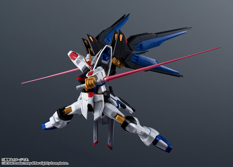GUNDAM UNIVERSE ZGMF-X20A STRIKE FREEDOM GUNDAM RENEWAL 機動戦士ガンダムSEED DESTINY