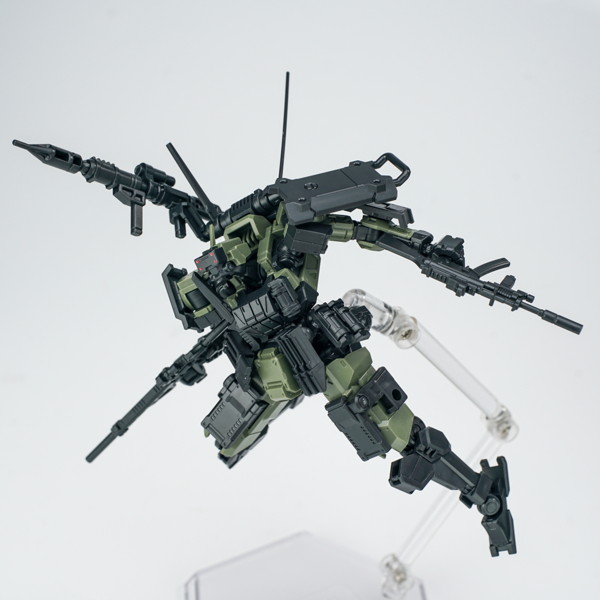 SHEIK MAINLAND 3 min project（スリーミニッツプロジェクト）シリーズ FENRIR（フェンリル）突撃型 1/18スケールプラスチックモデルキット（グリーン）