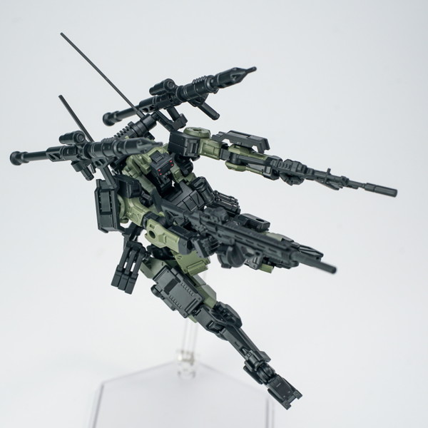 SHEIK MAINLAND 3 min project（スリーミニッツプロジェクト）シリーズ FENRIR（フェンリル）突撃型 1/18スケールプラスチックモデルキット（グリーン）