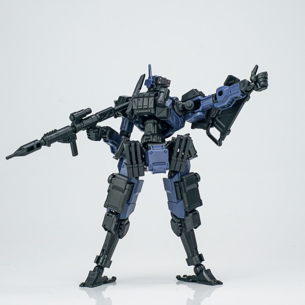 SHEIK MAINLAND 3 min project（スリーミニッツプロジェクト）シリーズ FENRIR（フェンリル）突撃型 1/18スケールプラスチックモデルキット（ブルー）