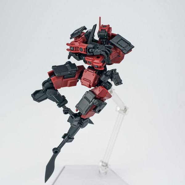 SHEIK MAINLAND 3 min project（スリーミニッツプロジェクト）シリーズ FENRIR（フェンリル）突撃型 1/18スケールプラスチックモデルキット（レッド）