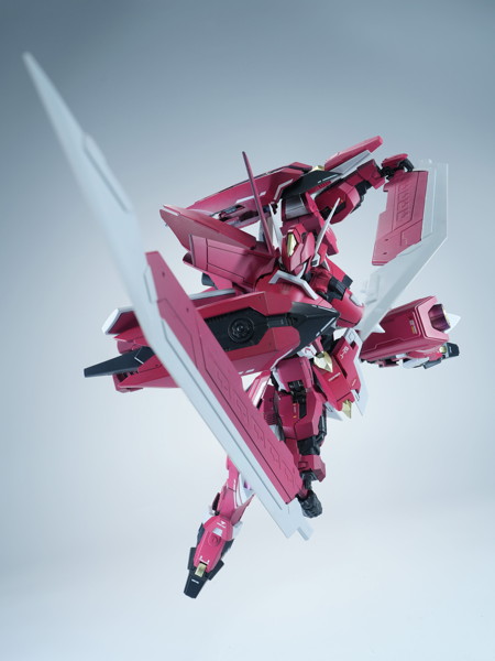 喜玩社 龍魂戦機シリーズ J-20 蒼威 燼赤?金（じんせきりゅうきん）Ver. プラスチックモデルキット