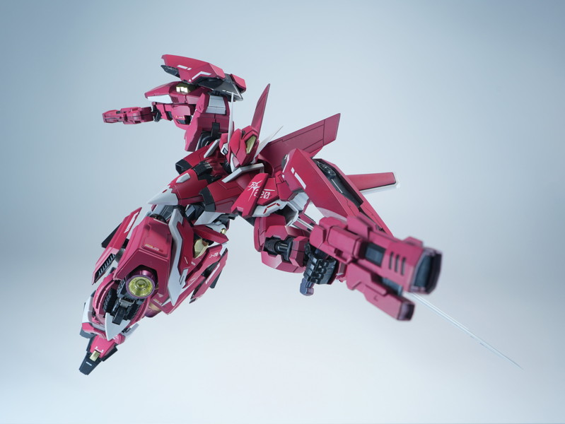 喜玩社 龍魂戦機シリーズ J-20 蒼威 燼赤?金（じんせきりゅうきん）Ver. プラスチックモデルキット
