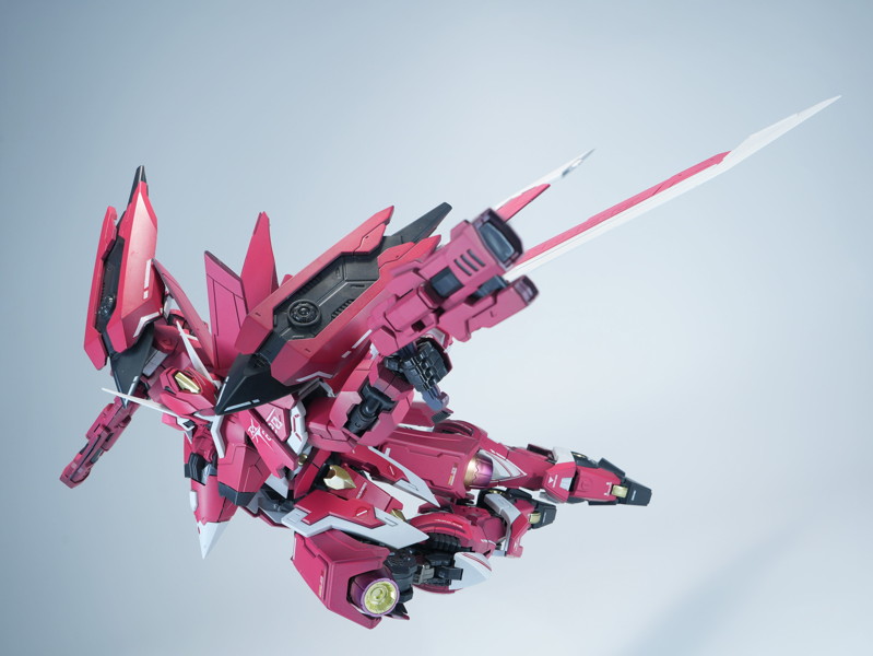 喜玩社 龍魂戦機シリーズ J-20 蒼威 燼赤?金（じんせきりゅうきん）Ver. プラスチックモデルキット
